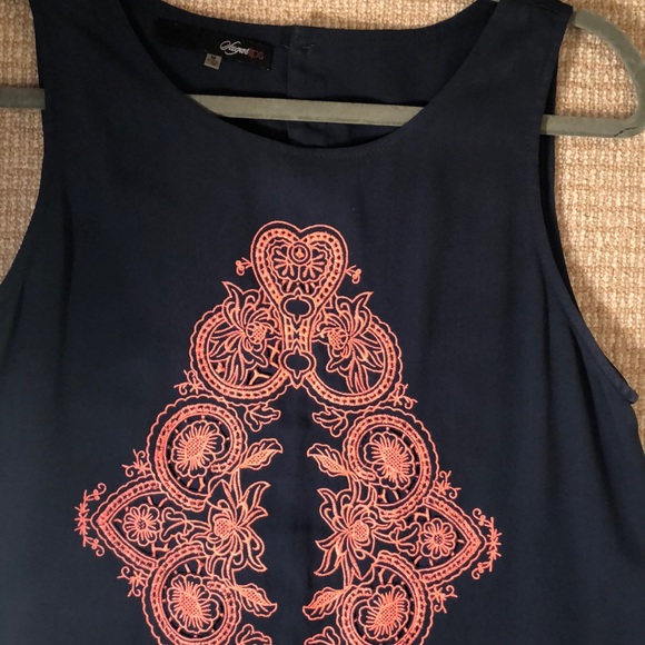 Dress - Picture 4 of 5